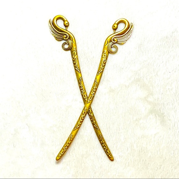 Hair Pins Bird Theme Set of 2 New - Picture 1 of 7